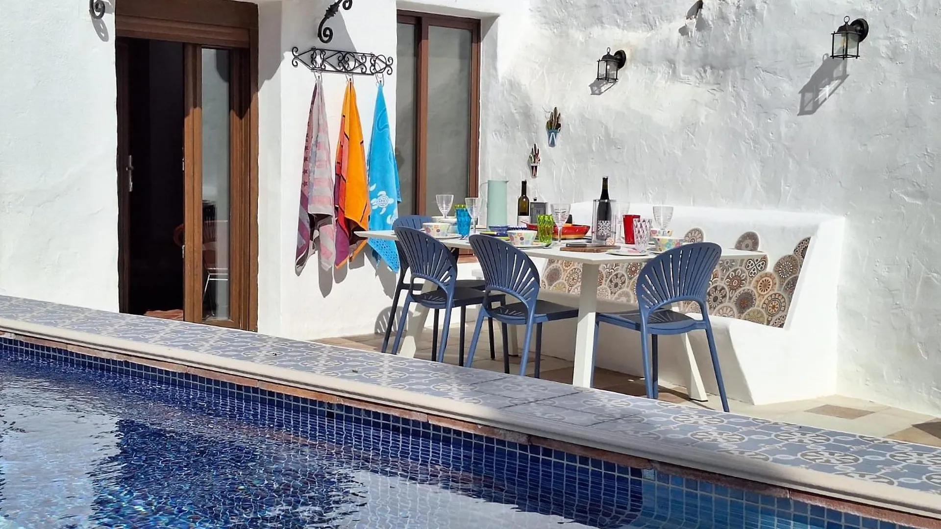 La Covacha - Unique Town House With Exclusive Pool And Garden In The Heart Of The Village Canillas de Aceituno 0*,